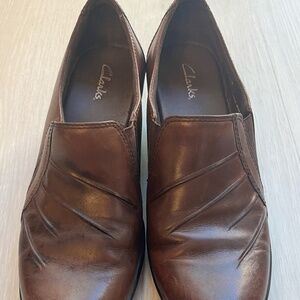 Clarks Brown Mayor Women's Loafers Size 7.5 - Great Condition